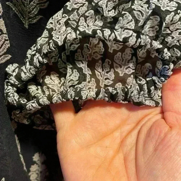 Joie Silk Black and White Blouse Size Small - Picture 6 of 11